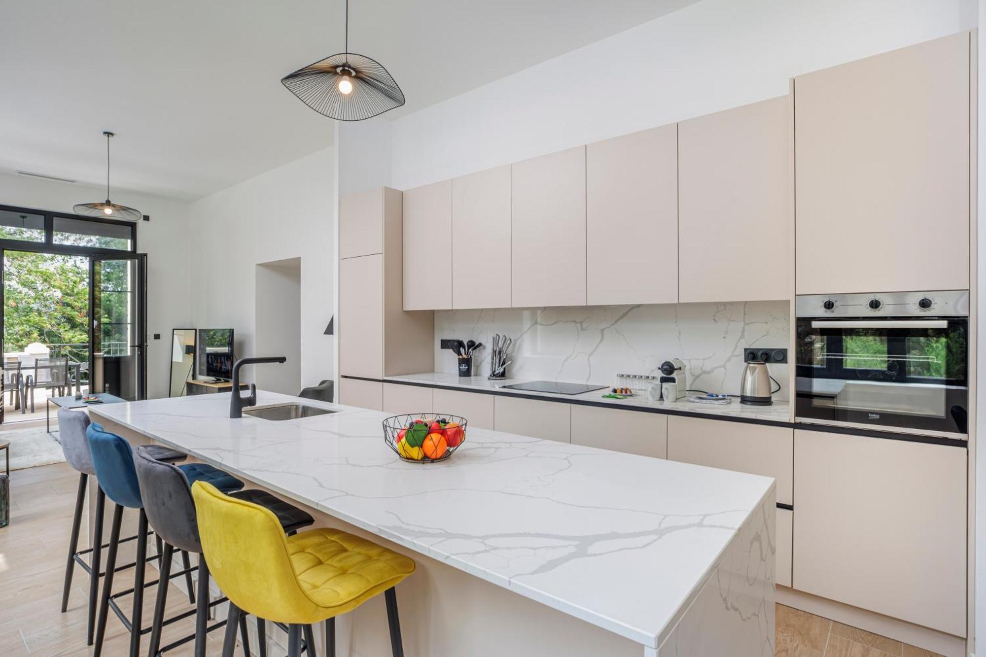 1 - Grand Appartement Spacieux Dans Un Chateau Du 17Eme Siecle, A 15Min De Lyon Vourles Bagian luar foto