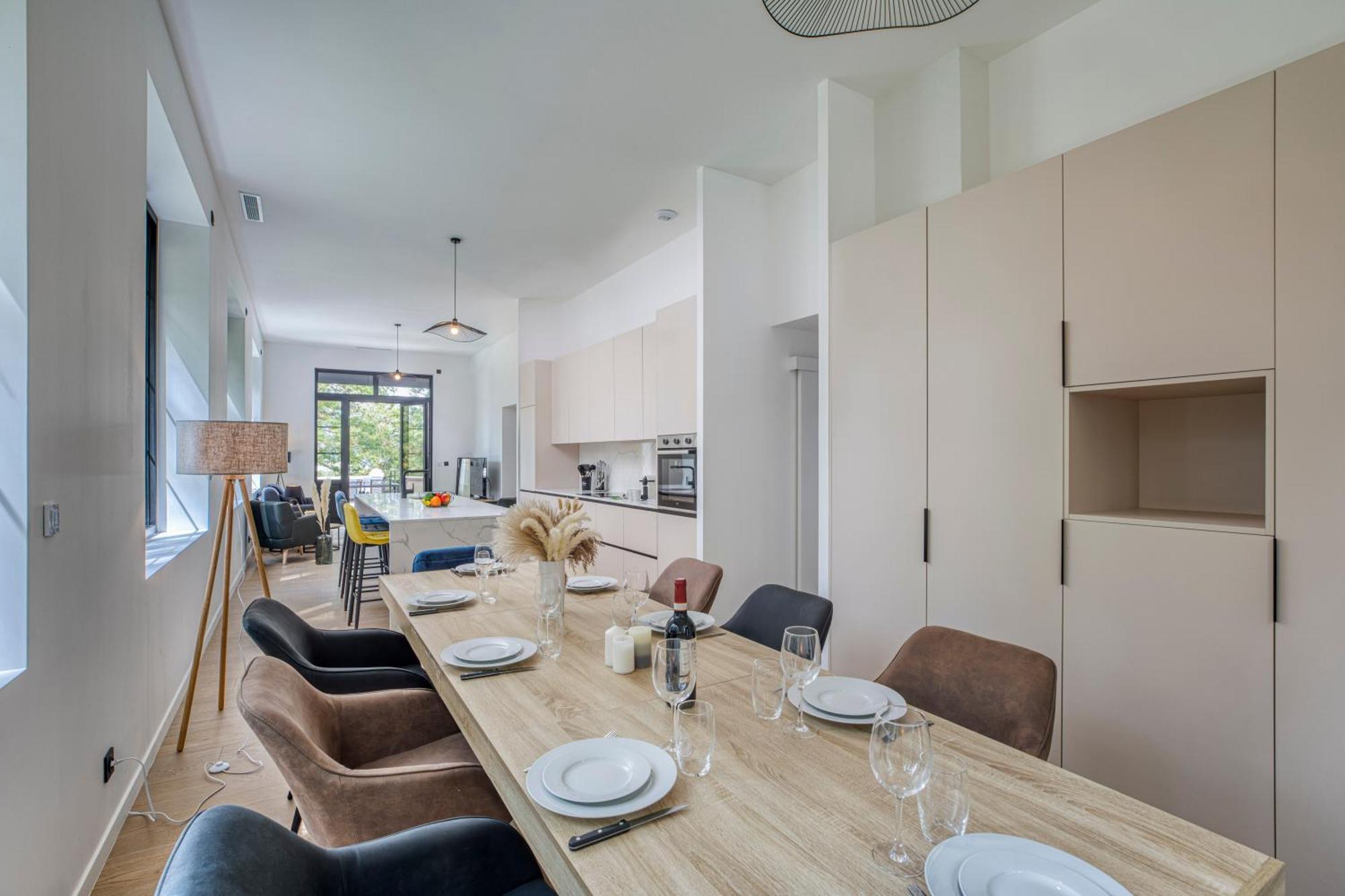1 - Grand Appartement Spacieux Dans Un Chateau Du 17Eme Siecle, A 15Min De Lyon Vourles Bagian luar foto
