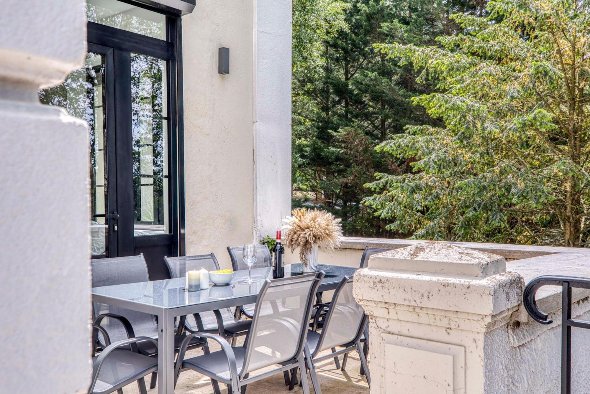 1 - Grand Appartement Spacieux Dans Un Chateau Du 17Eme Siecle, A 15Min De Lyon Vourles Bagian luar foto