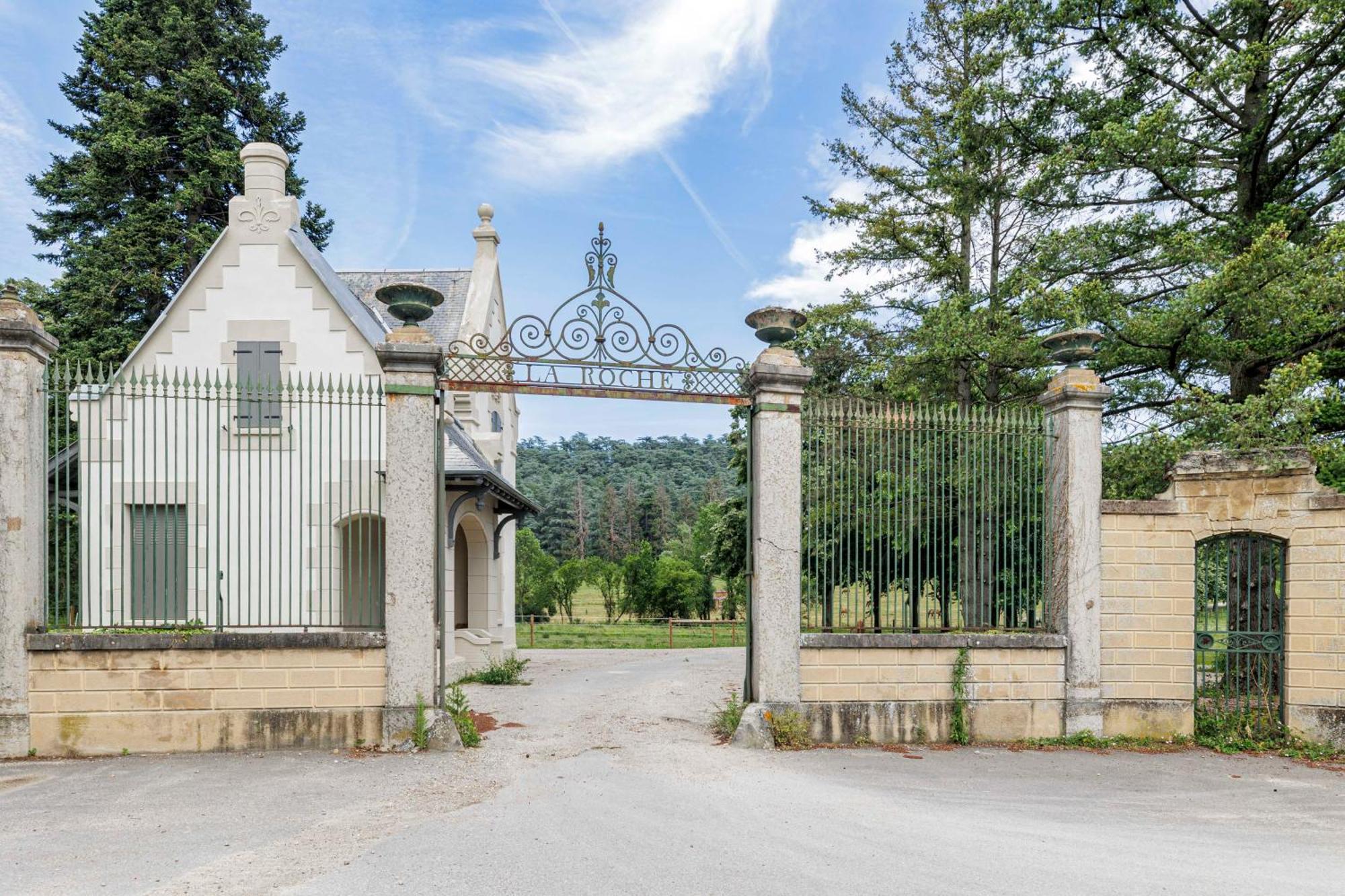 1 - Grand Appartement Spacieux Dans Un Chateau Du 17Eme Siecle, A 15Min De Lyon Vourles Bagian luar foto
