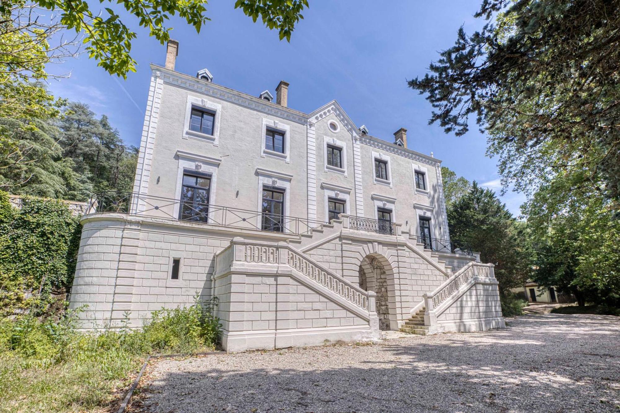 1 - Grand Appartement Spacieux Dans Un Chateau Du 17Eme Siecle, A 15Min De Lyon Vourles Bagian luar foto