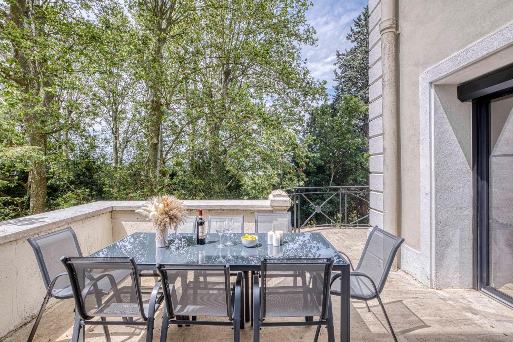 1 - Grand Appartement Spacieux Dans Un Chateau Du 17Eme Siecle, A 15Min De Lyon Vourles Bagian luar foto